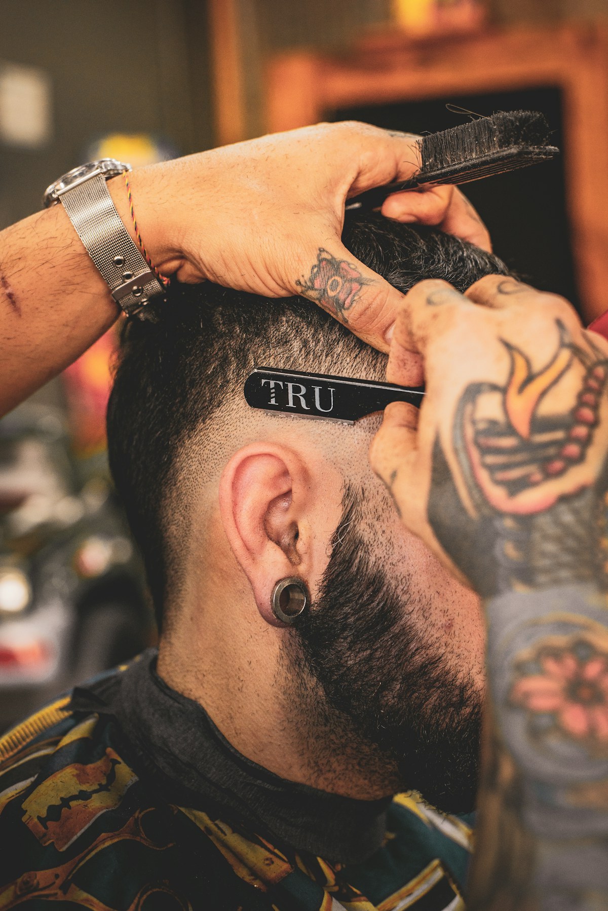 Line-up with the razor